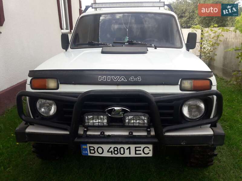 Позашляховик / Кросовер ВАЗ / Lada 2121 Нива 1990 в Чорткові