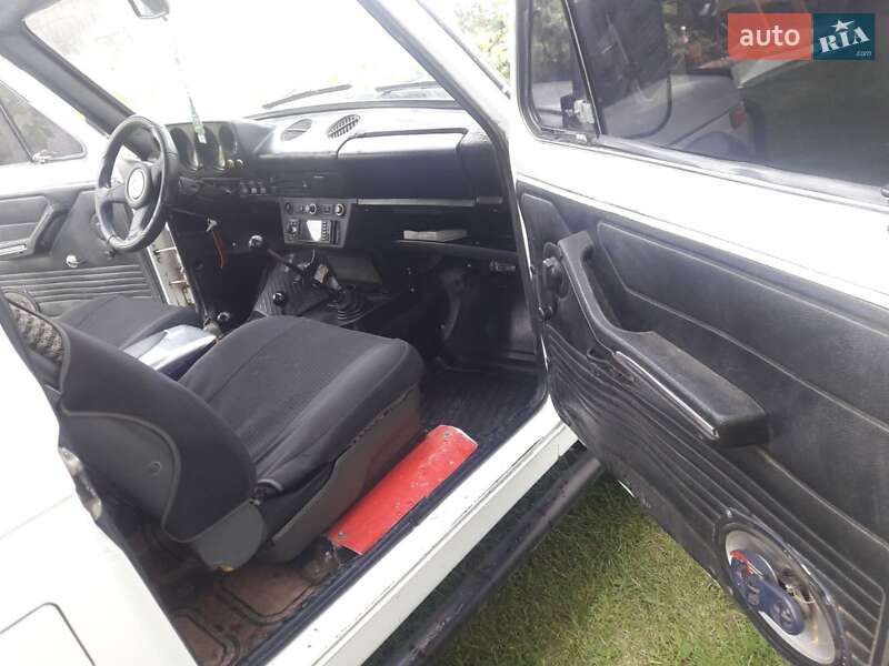 Позашляховик / Кросовер ВАЗ / Lada 2121 Нива 1990 в Чорткові