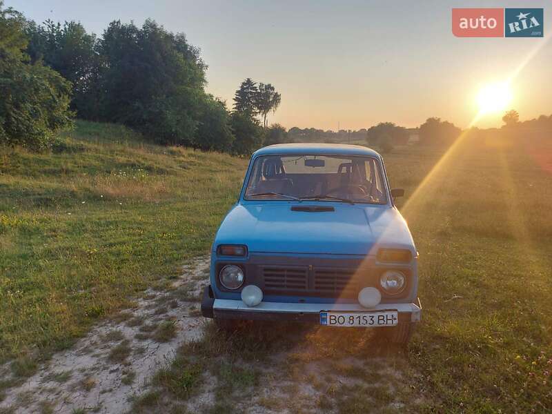 Позашляховик / Кросовер ВАЗ / Lada 2121 Нива 1982 в Збаражі