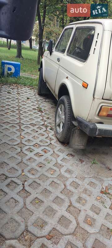 Внедорожник / Кроссовер ВАЗ / Lada 2121 Нива 1985 в Харькове
