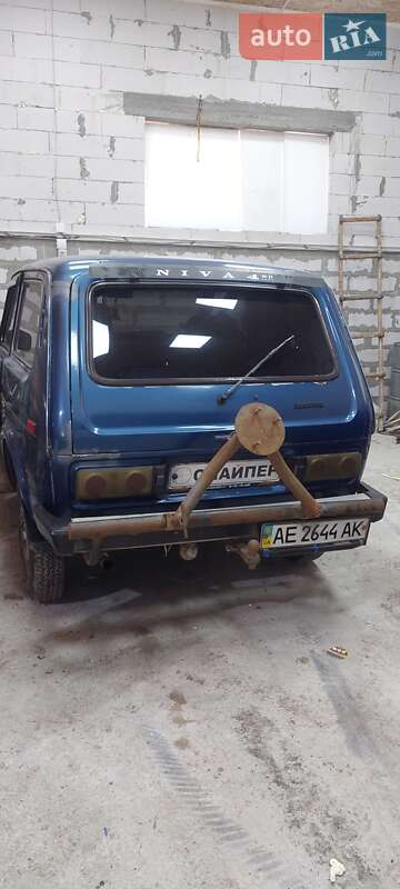 Позашляховик / Кросовер ВАЗ / Lada 2121 Нива 1991 в Ладижині