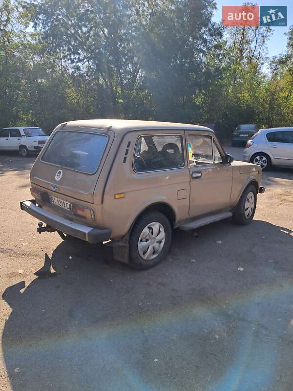 Позашляховик / Кросовер ВАЗ / Lada 2121 Нива 1988 в Дніпрі