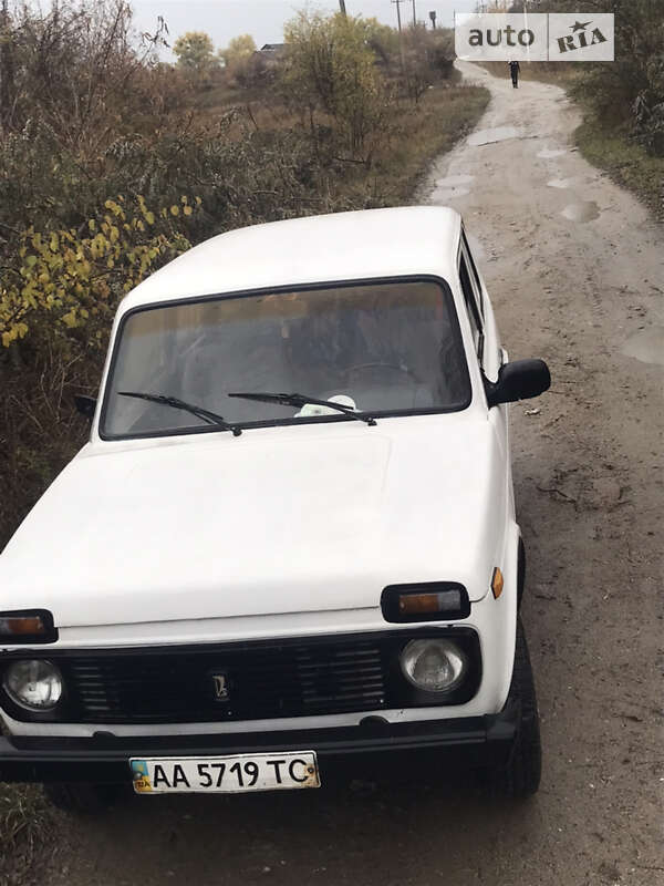 Позашляховик / Кросовер ВАЗ / Lada 2121 Нива 1991 в Вінниці