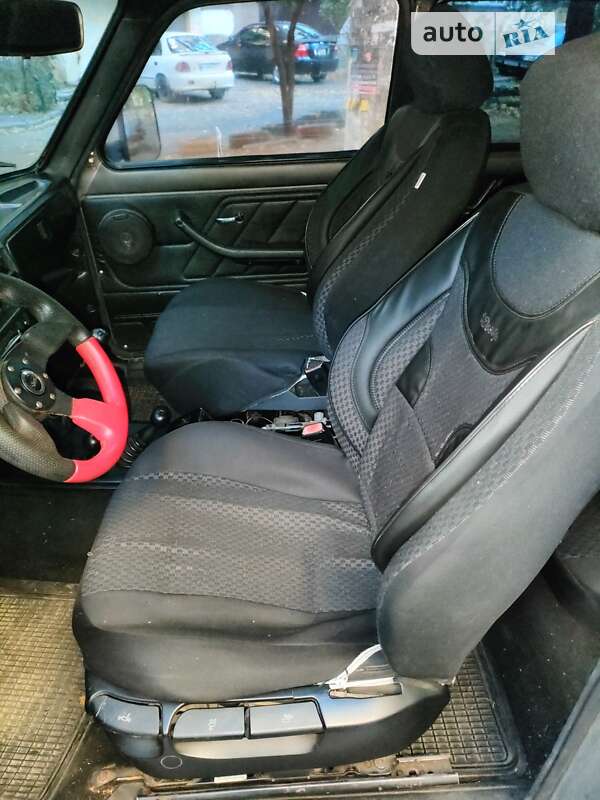 Позашляховик / Кросовер ВАЗ / Lada 2121 Нива 1995 в Одесі