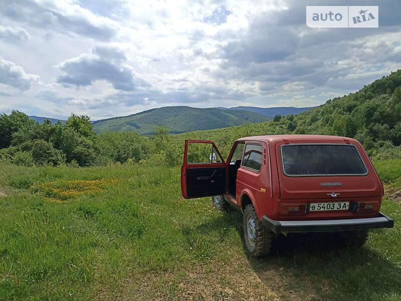 Внедорожник / Кроссовер ВАЗ / Lada 2121 Нива 1980 в Сваляве