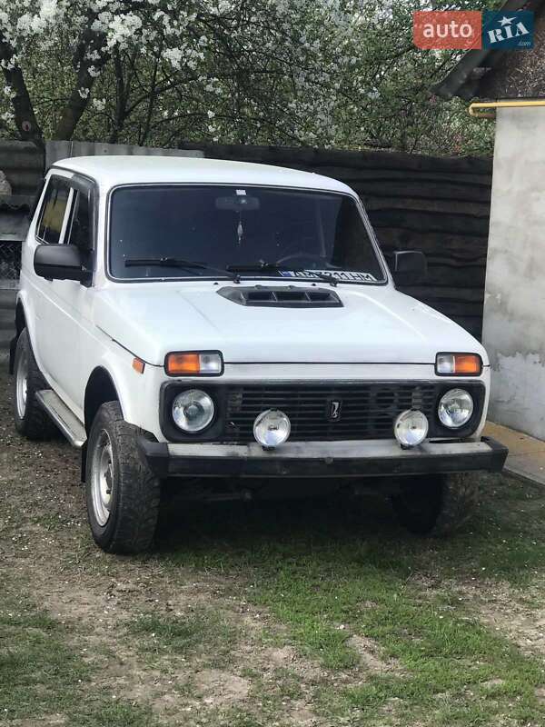 Внедорожник / Кроссовер ВАЗ / Lada 2121 Нива 1991 в Житомире