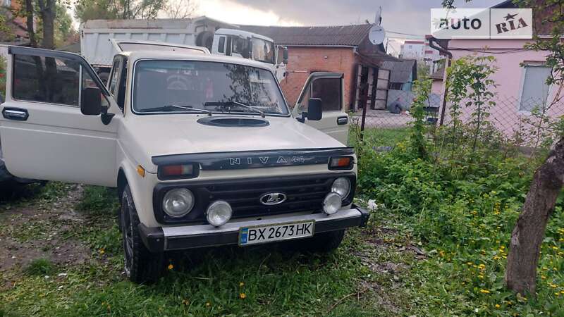 Внедорожник / Кроссовер ВАЗ / Lada 2121 Нива 1988 в Хмельницком