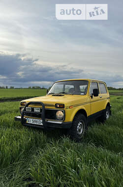 Позашляховик / Кросовер ВАЗ / Lada 2121 Нива 1983 в Кагарлику