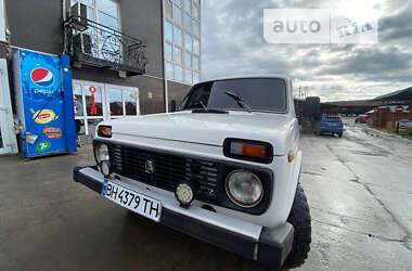 Позашляховик / Кросовер ВАЗ / Lada 2121 Нива 1982 в Балті