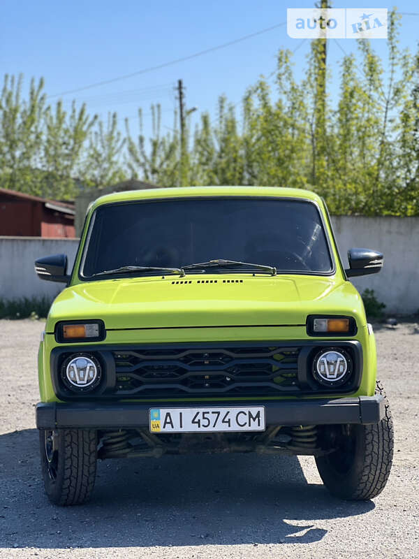Внедорожник / Кроссовер ВАЗ / Lada 2121 Нива 1984 в Березане