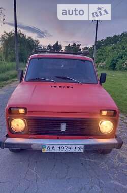 Позашляховик / Кросовер ВАЗ / Lada 2121 Нива 1991 в Ємільчиному