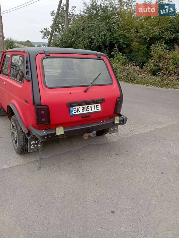 Позашляховик / Кросовер ВАЗ / Lada 2121 Нива 1985 в Рівному фото 2 Позашляховик / Кросовер ВАЗ / Lada 2121 Нива 1985 в Рівному