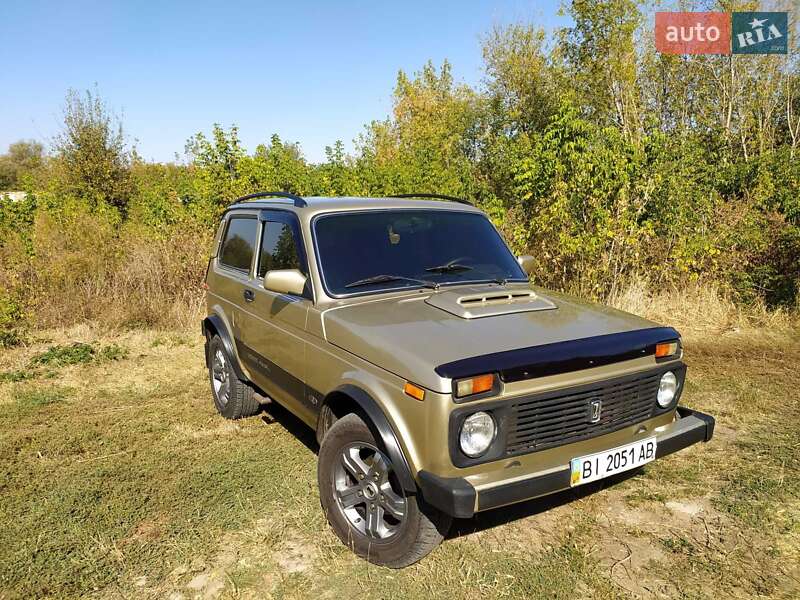 Внедорожник / Кроссовер ВАЗ / Lada 2121 Нива 1985 в Гадяче