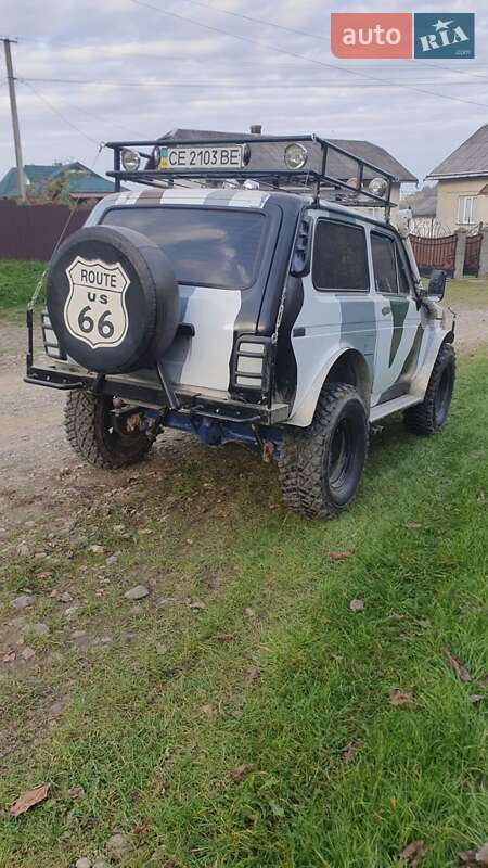 Позашляховик / Кросовер ВАЗ / Lada 2121 Нива 1988 в Чернівцях