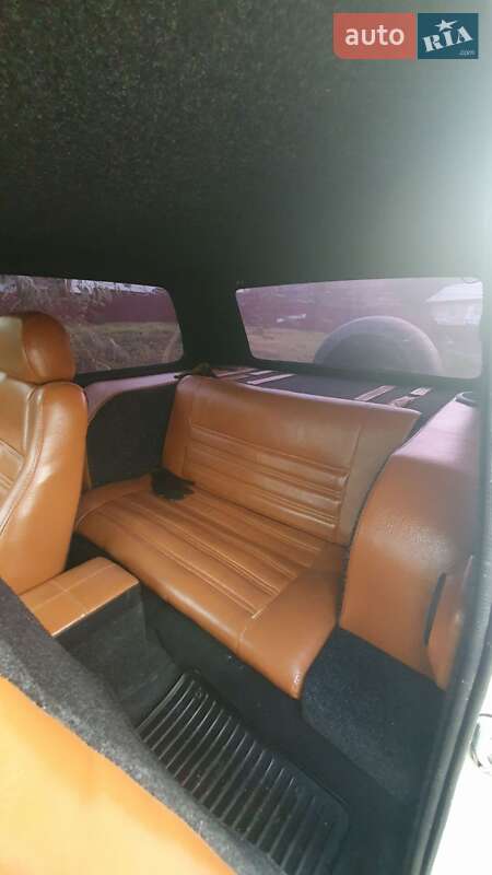 Позашляховик / Кросовер ВАЗ / Lada 2121 Нива 1988 в Чернівцях
