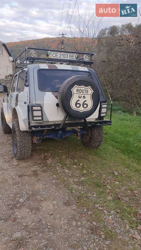 Позашляховик / Кросовер ВАЗ / Lada 2121 Нива 1988 в Чернівцях