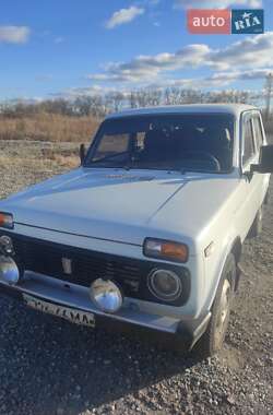 Внедорожник / Кроссовер ВАЗ / Lada 2121 Нива 1993 в Петропавловке