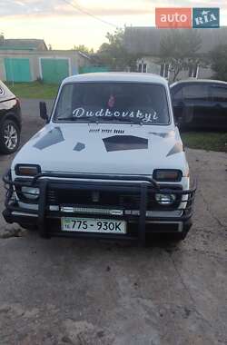 Позашляховик / Кросовер ВАЗ / Lada 2121 Нива 1993 в Березівці