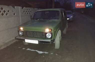 Внедорожник / Кроссовер ВАЗ / Lada 2121 Нива 1990 в Новой Ушице