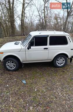 Позашляховик / Кросовер ВАЗ / Lada 2121 Нива 1990 в Остер