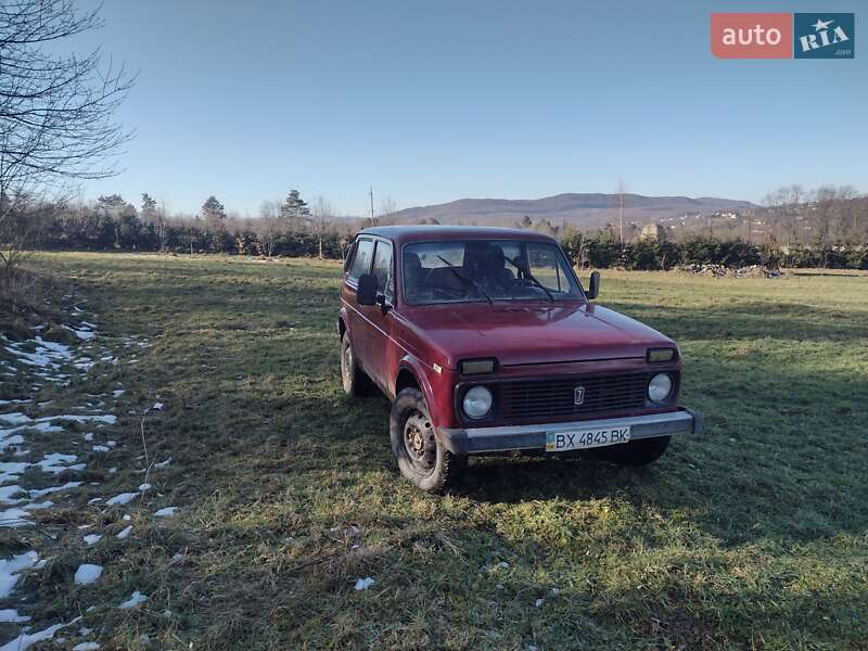 Позашляховик / Кросовер ВАЗ / Lada 2121 Нива 1990 в Стопчатові