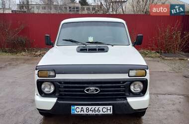 Внедорожник / Кроссовер ВАЗ / Lada 2121 Нива 1985 в Монастырище