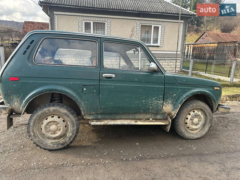 Позашляховик / Кросовер ВАЗ / Lada 2121 Нива 1985 в Великому Березному