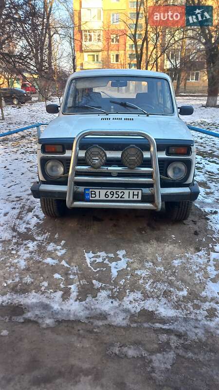 Внедорожник / Кроссовер ВАЗ / Lada 2121 Нива 1990 в Гадяче