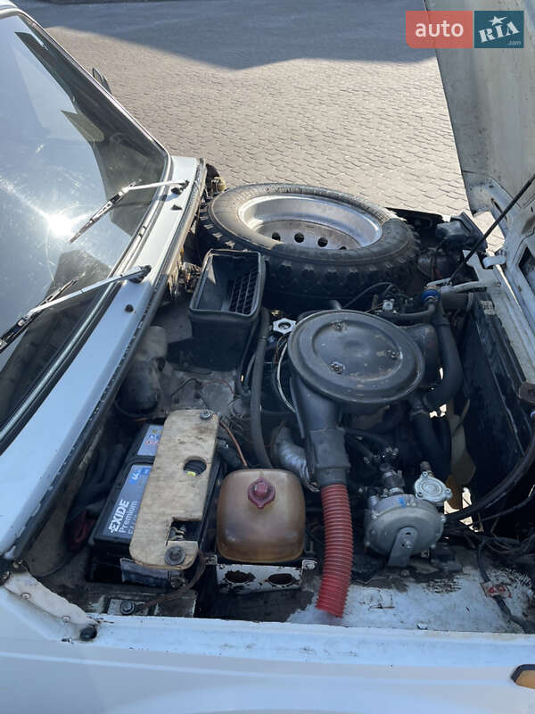 Позашляховик / Кросовер ВАЗ / Lada 2121 Нива 1989 в Камені-Каширському