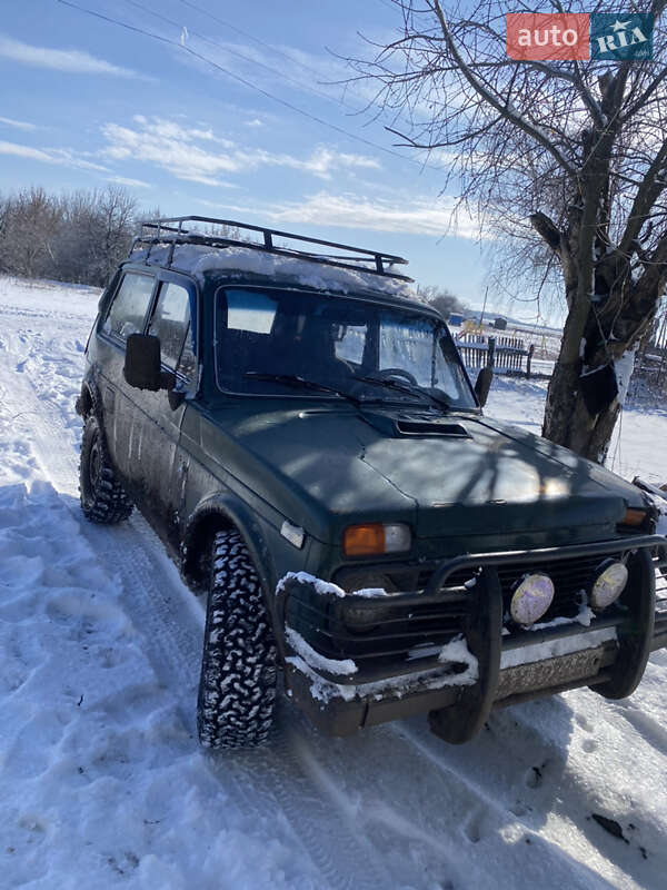 Внедорожник / Кроссовер ВАЗ / Lada 2121 Нива 1981 в Изюме