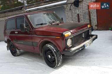 Внедорожник / Кроссовер ВАЗ / Lada 2121 Нива 1993 в Светловодске