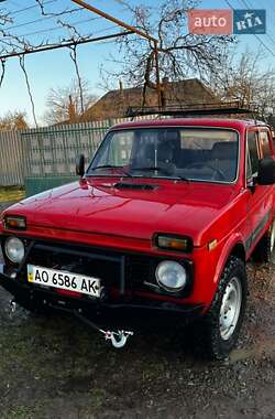 Позашляховик / Кросовер ВАЗ / Lada 2121 Нива 1994 в Середньому