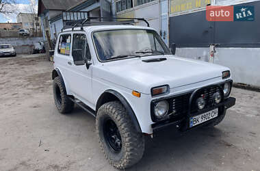 Позашляховик / Кросовер ВАЗ / Lada 2121 Нива 1985 в Рівному