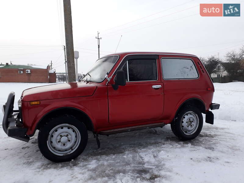 Позашляховик / Кросовер ВАЗ / Lada 2121 Нива 1990 в Полтаві фото 3 Позашляховик / Кросовер ВАЗ / Lada 2121 Нива 1990 в Полтаві