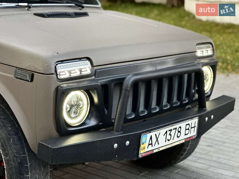 Позашляховик / Кросовер ВАЗ / Lada 2121 Нива 1986 в Тернополі