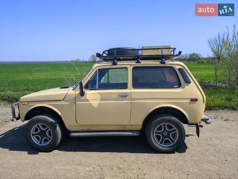 Позашляховик / Кросовер ВАЗ / Lada 2121 Нива 1982 в Запоріжжі