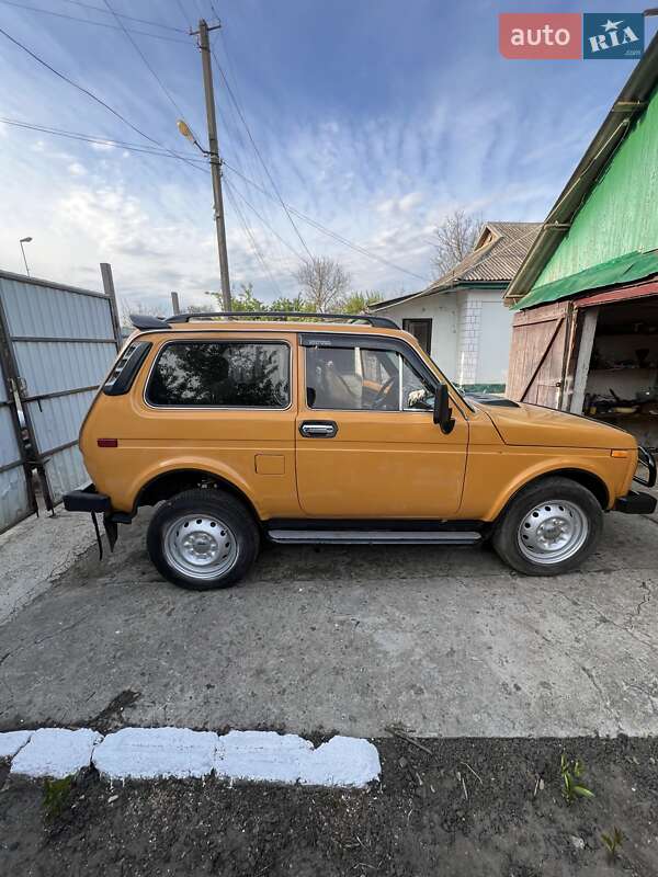 Внедорожник / Кроссовер ВАЗ / Lada 2121 Нива 1983 в Балте