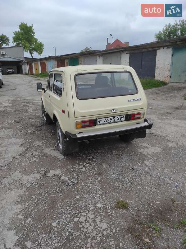 Внедорожник / Кроссовер ВАЗ / Lada 2121 Нива 1987 в Каменец-Подольском