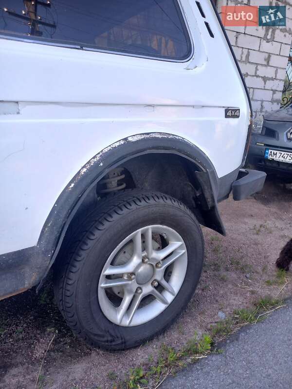 Внедорожник / Кроссовер ВАЗ / Lada 2121 Нива 1992 в Житомире