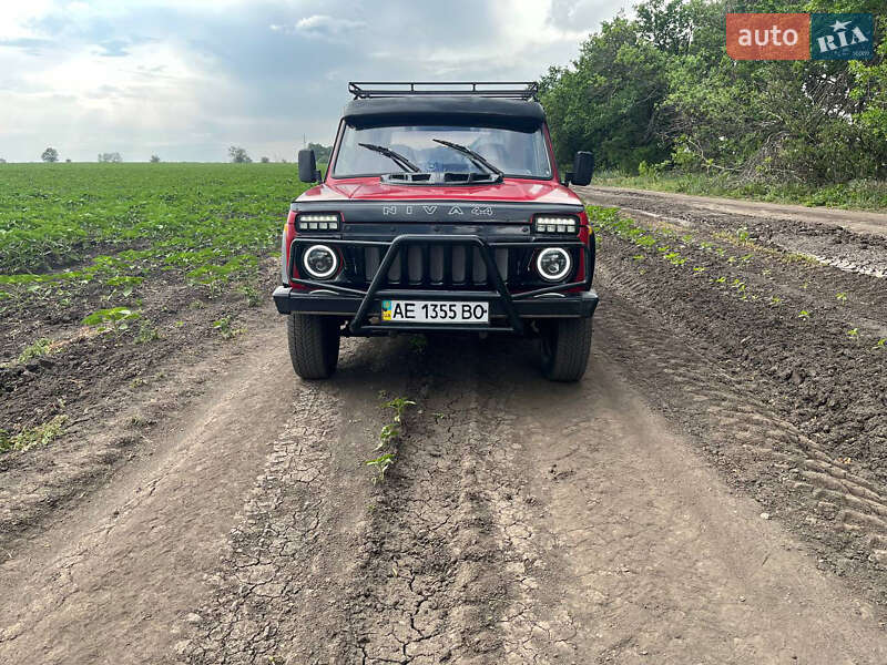 Позашляховик / Кросовер ВАЗ / Lada 2121 Нива 1988 в Дмитрівці
