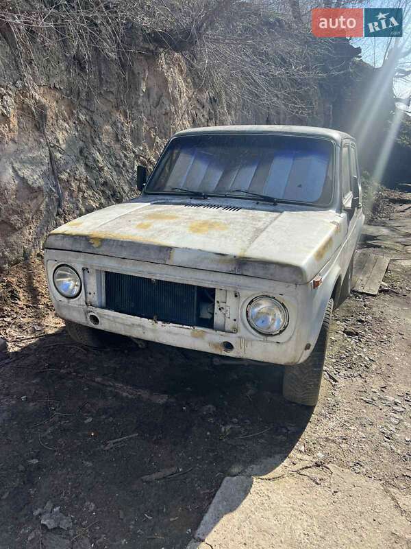 Внедорожник / Кроссовер ВАЗ / Lada 2121 Нива 1991 в Киеве фото 3 Внедорожник / Кроссовер ВАЗ / Lada 2121 Нива 1991 в Киеве