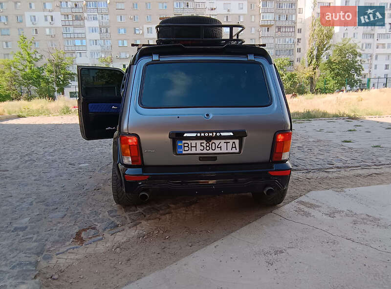 Позашляховик / Кросовер ВАЗ / Lada 2121 Нива 1985 в Білгороді-Дністровському