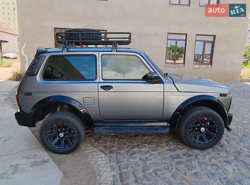 Позашляховик / Кросовер ВАЗ / Lada 2121 Нива 1985 в Білгороді-Дністровському