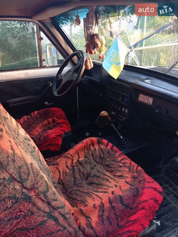 Внедорожник / Кроссовер ВАЗ / Lada 2121 Нива 1982 в Килии фото 4 Внедорожник / Кроссовер ВАЗ / Lada 2121 Нива 1982 в Килии