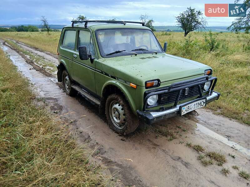 Внедорожник / Кроссовер ВАЗ / Lada 2121 Нива 1991 в Хотине