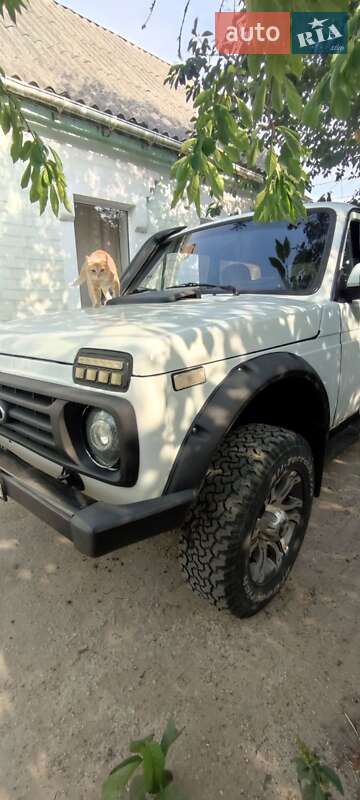 Внедорожник / Кроссовер ВАЗ / Lada 2121 Нива 1980 в Запорожье фото 8 Внедорожник / Кроссовер ВАЗ / Lada 2121 Нива 1980 в Запорожье