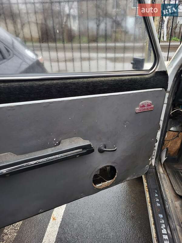 Внедорожник / Кроссовер ВАЗ / Lada 2121 Нива 1992 в Фонтанке фото 8 Внедорожник / Кроссовер ВАЗ / Lada 2121 Нива 1992 в Фонтанке