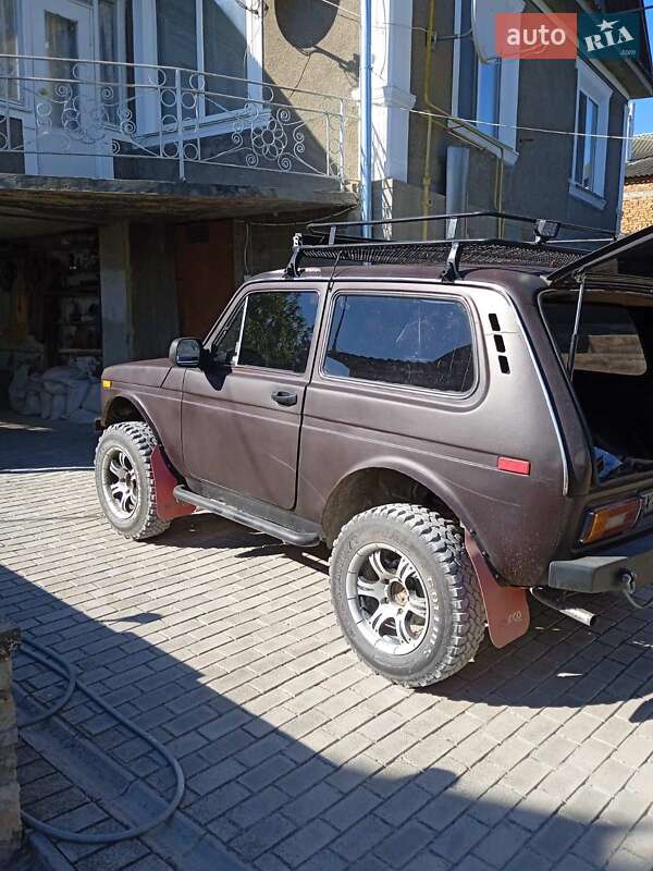 Позашляховик / Кросовер ВАЗ / Lada 2121 Нива 1988 в Кам'янець-Подільському