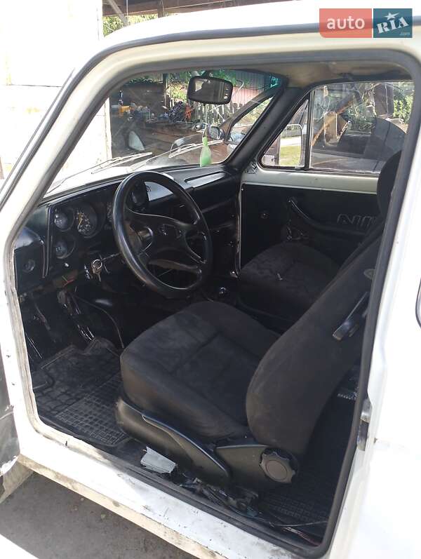 Позашляховик / Кросовер ВАЗ / Lada 2121 Нива 1993 в Коростені фото 5 Позашляховик / Кросовер ВАЗ / Lada 2121 Нива 1993 в Коростені