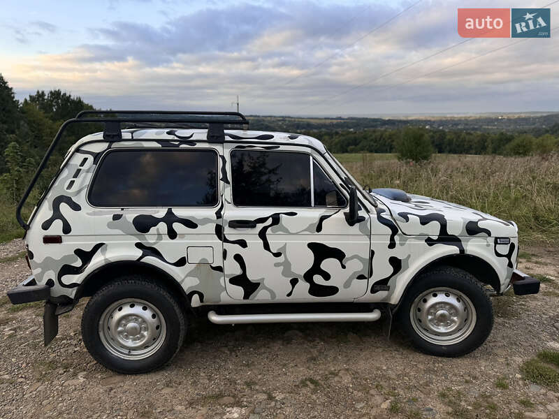 Внедорожник / Кроссовер ВАЗ / Lada 2121 Нива 1983 в Косове фото 4 Внедорожник / Кроссовер ВАЗ / Lada 2121 Нива 1983 в Косове